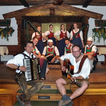 Tiroler Trachtengruppe